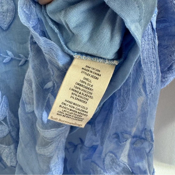 SOFT SURROUNDINGS Heart Song Blue Embroidered Tunic size medium NWT - Picture 8 of 9